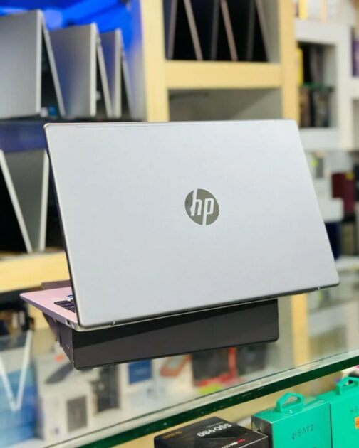 HP 240 14-G10 13th Gen Intel - Image 2